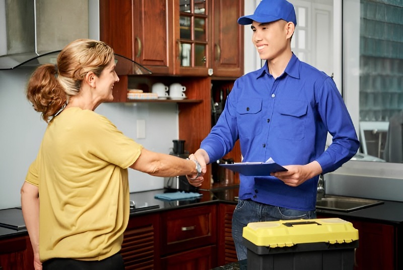 Refrigerator repair in Des Plaines, IL: Heat-Related Issues, Warning Signs, and Maintenance Tips
